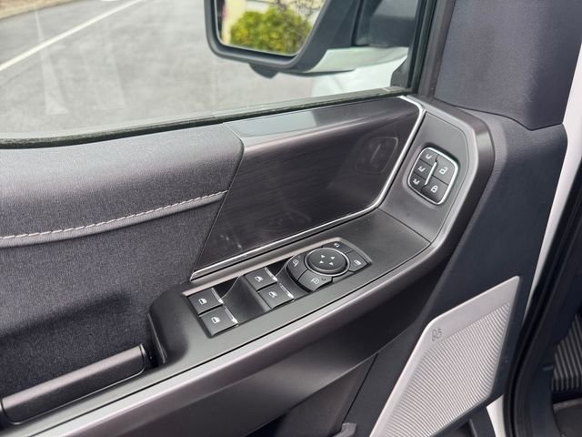 Used 2025 White Ford Lariat image 11