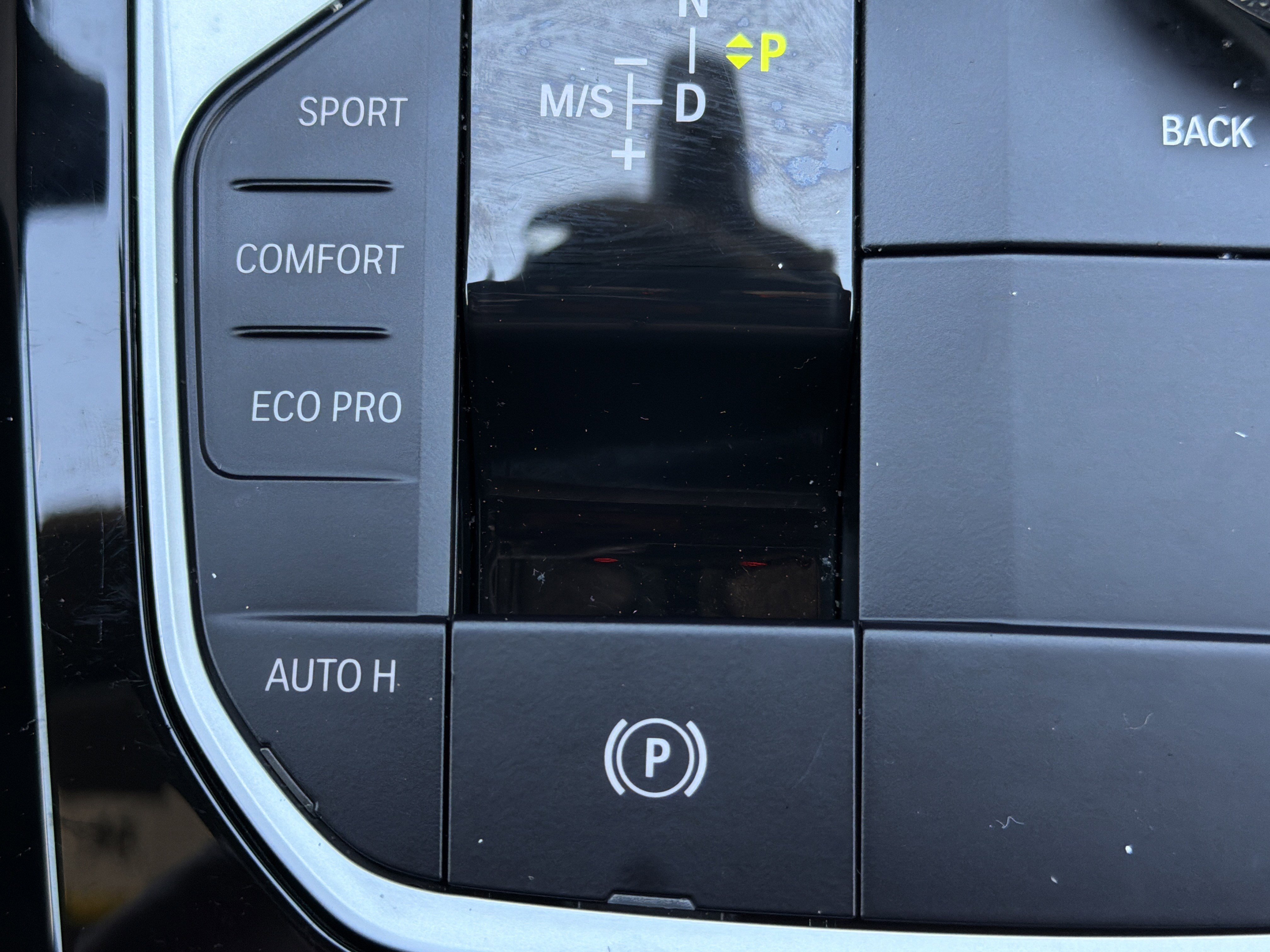 Used 2024 Phytonic Blue Metallic BMW sDrive30i image 11