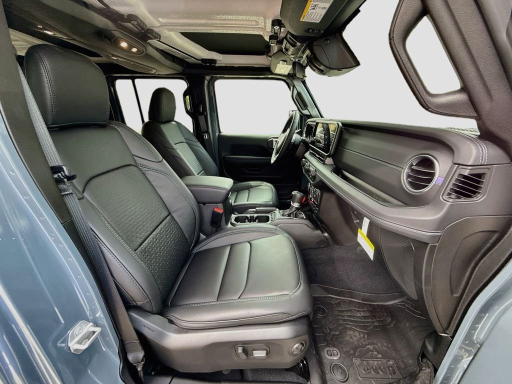 New 2026 Anvil Clearcoat Jeep Rewind image 31