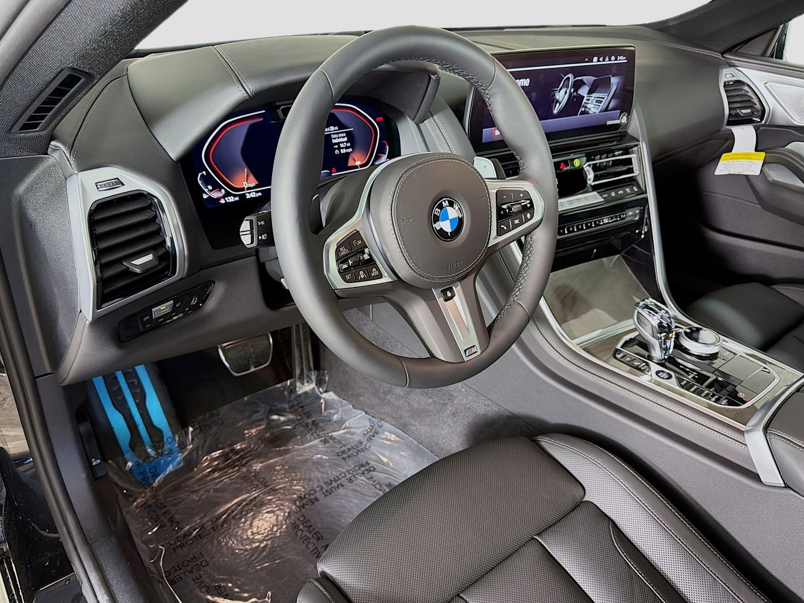 2026 BMW 8 Series 840i - Photo 9