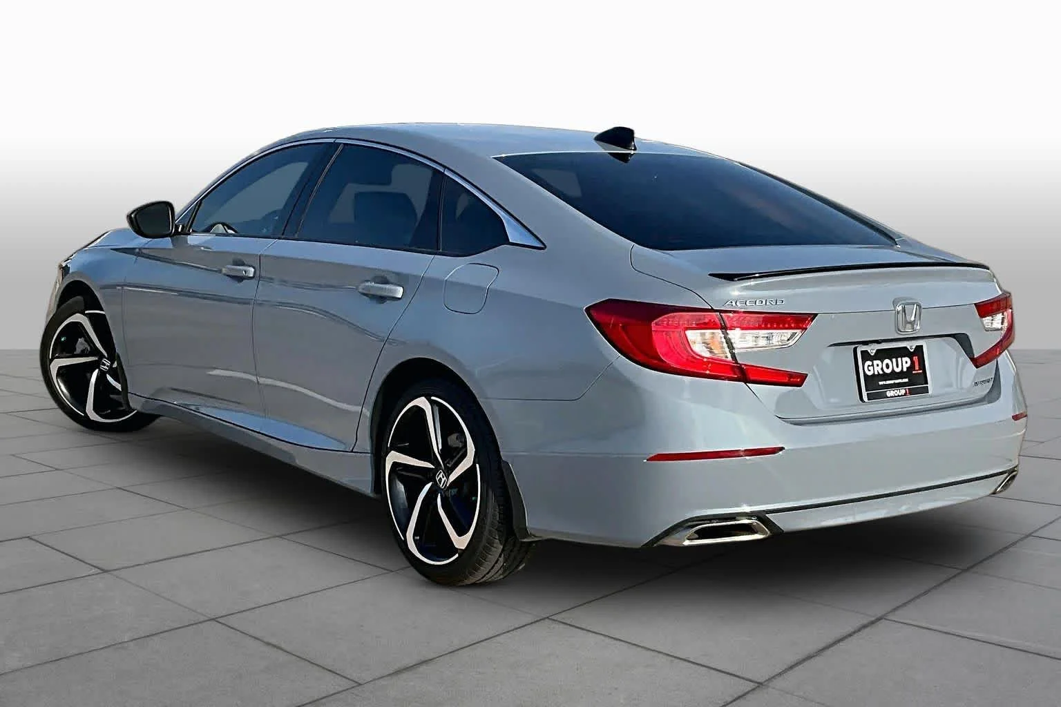 Used 2022 Sonic Gray Pearl Honda Sport image 12