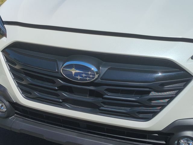 Used 2025 White Subaru Onyx Edition image 24