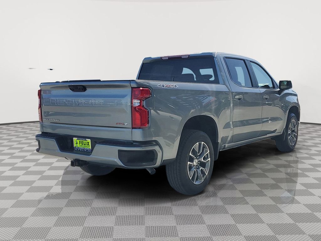 New 2026 Sterling Gray Metallic Chevrolet RST image 4