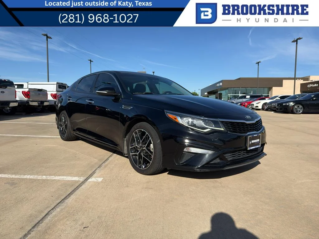 2020 Kia Optima SE's photo