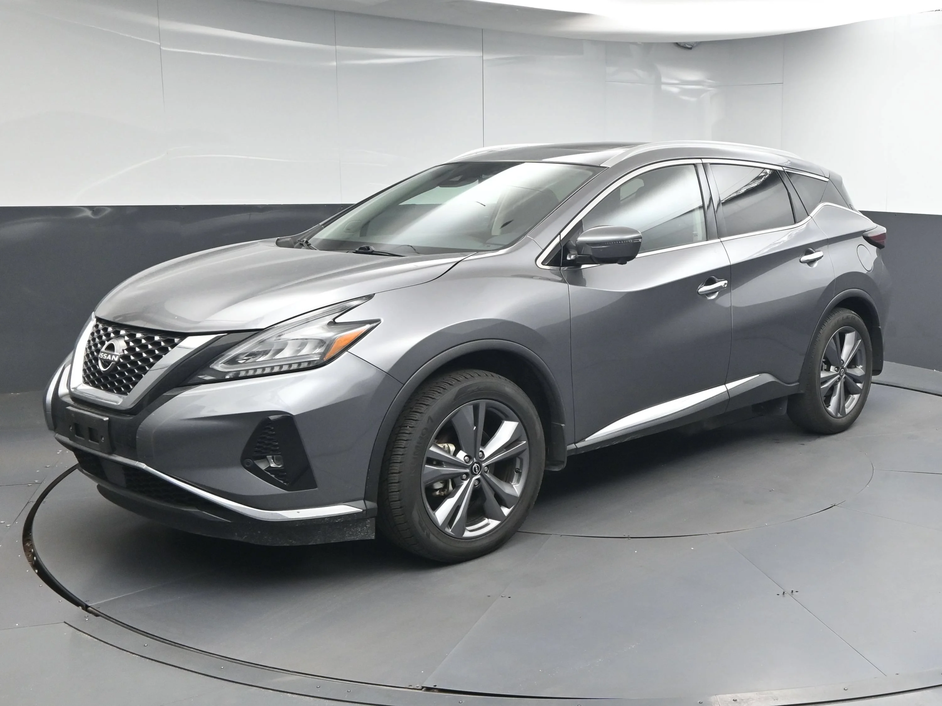 Certified Used 2024 Gun Metallic Nissan Platinum image 3