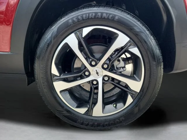 Used 2025 Crimson Metallic Chevrolet 1RS image 33