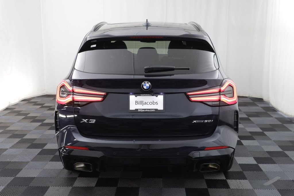 Certified Used 2024 Carbon Black Metallic BMW xDrive30i image 18