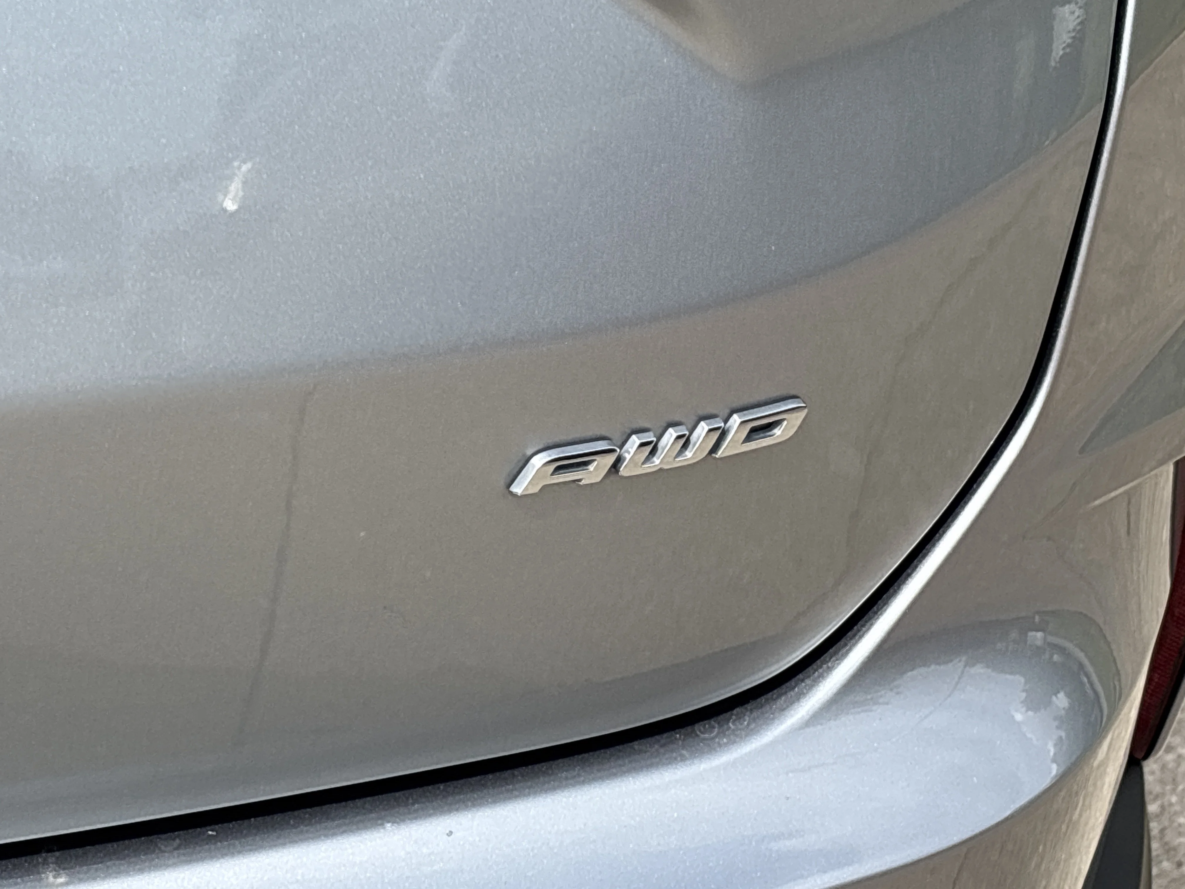 Used 2023 Iconic Silver Metallic Ford SE AWD image 6