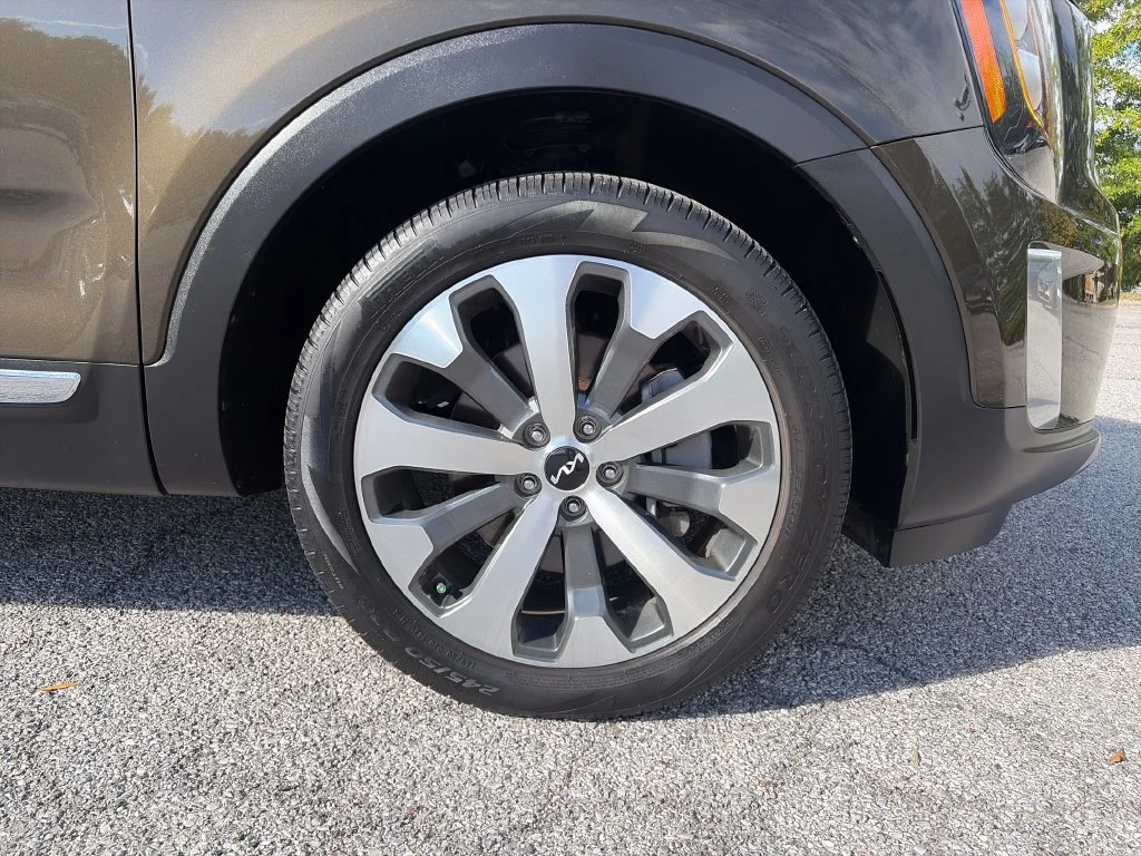 Used 2022 Moss Kia EX image 49