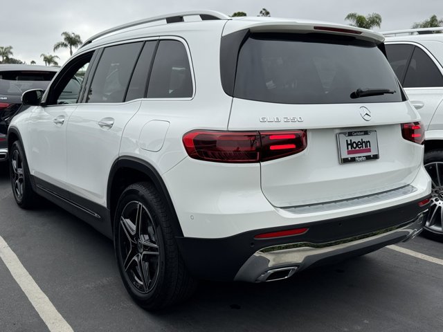 New 2026 Polar White Mercedes-Benz GLB 250 image 7