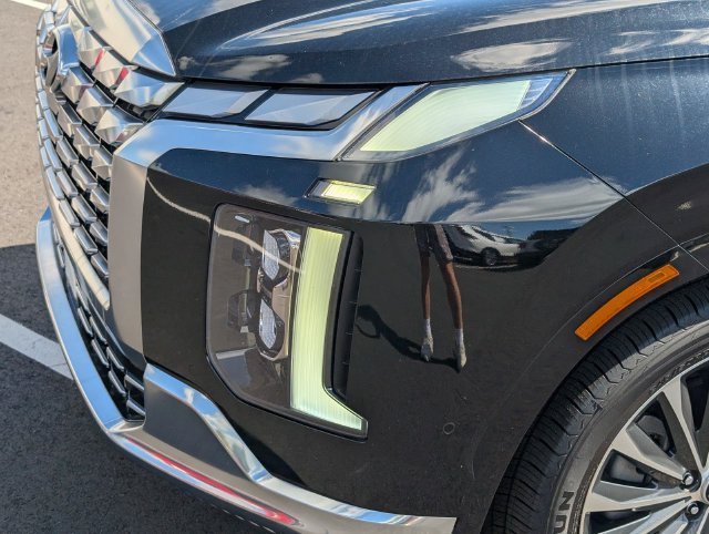 Used 2023 Black Hyundai Calligraphy image 11