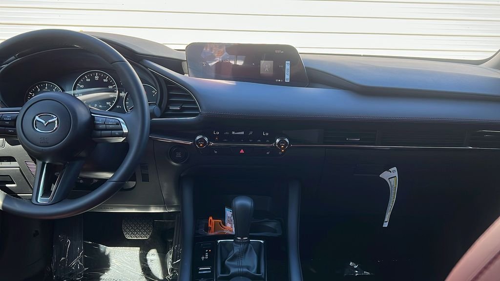 2025 Mazda Mazda3 Carbon Edition - Photo 11