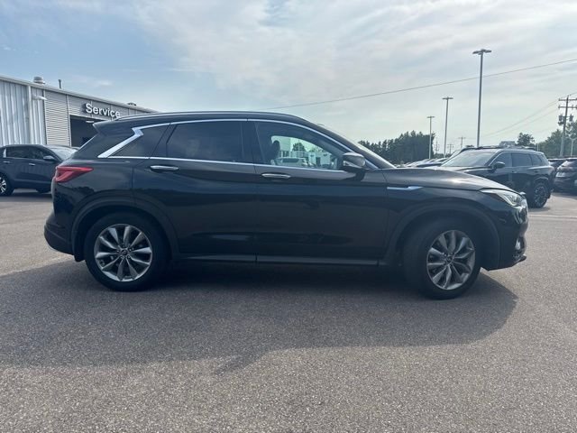 Used 2019 Black Obsidian INFINITI LUXE image 2