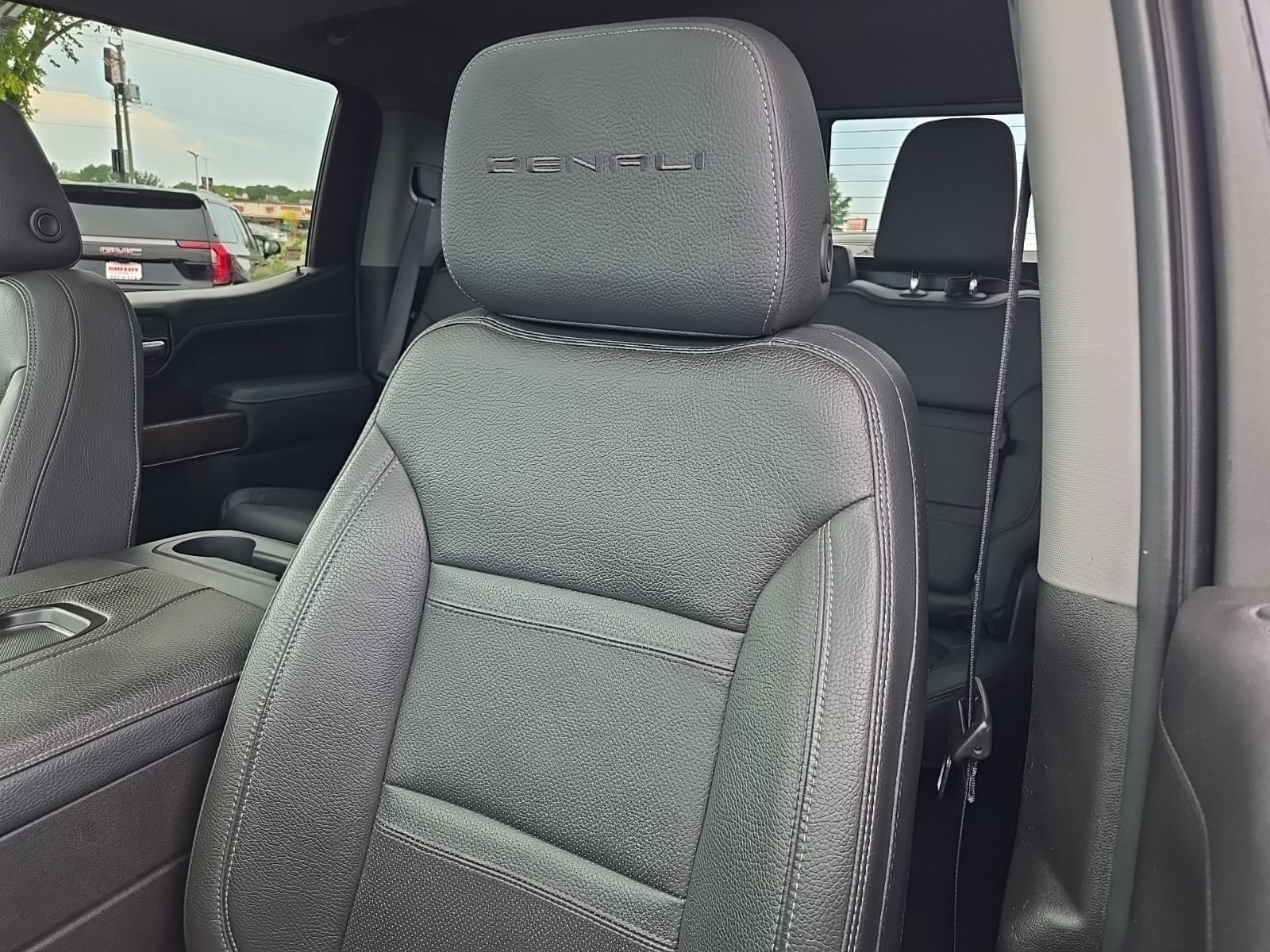 Used 2021 ONYX BLACK GMC Denali image 44