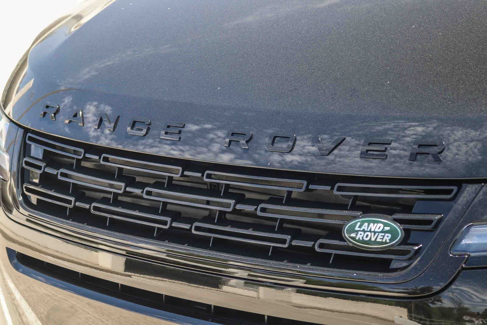 New 2026 Santorini Black Land Rover Core S image 11