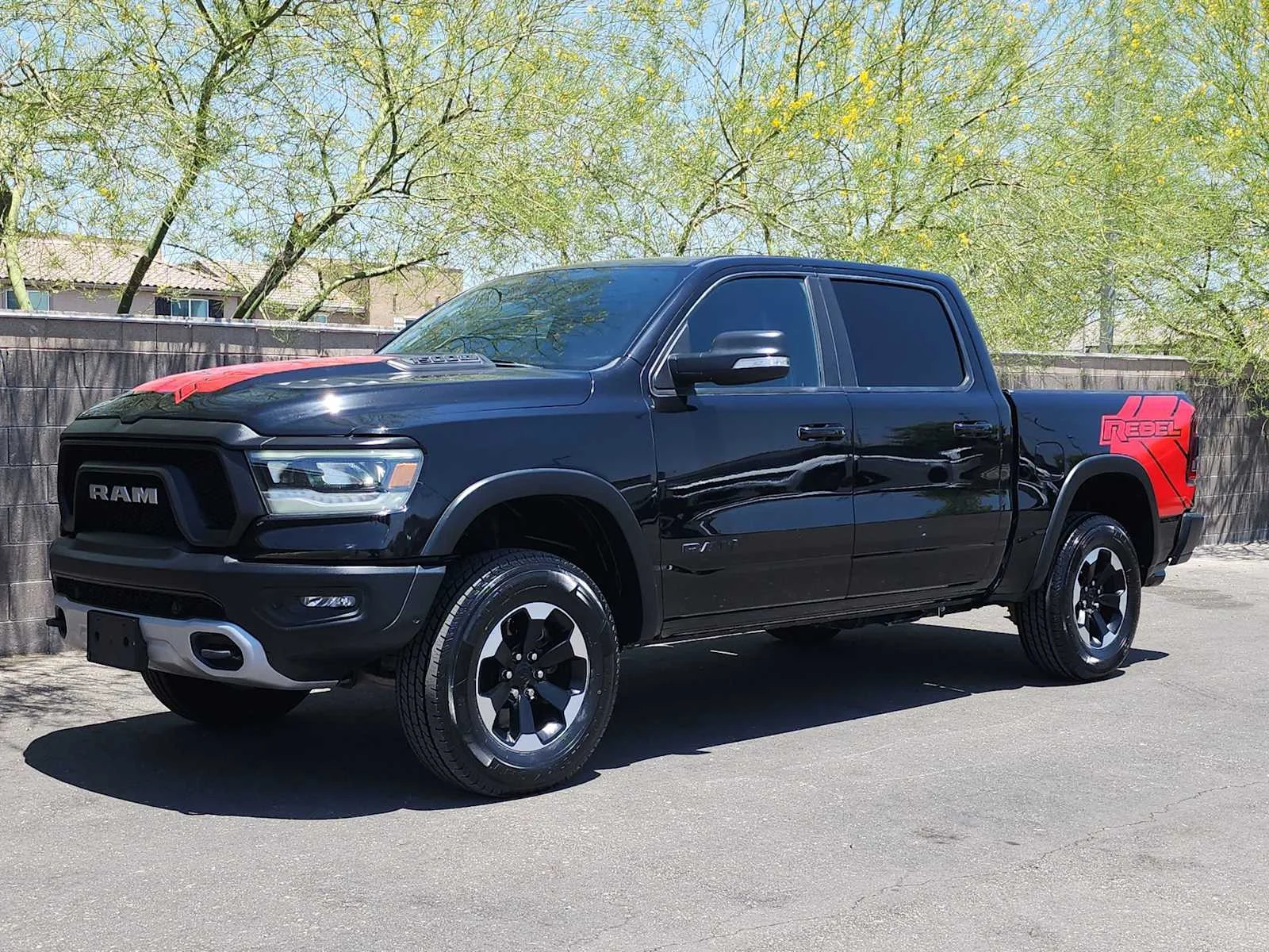 Used 2022 Diamond Black Crystal Pearlcoat Ram Rebel image 4