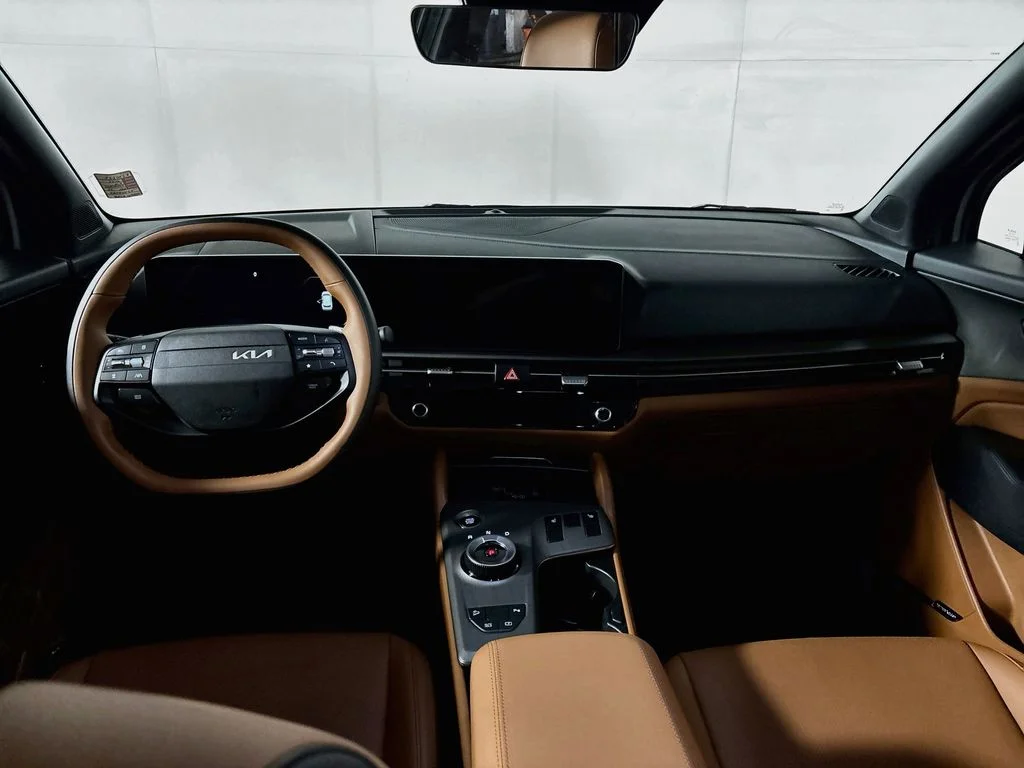 New 2027 Wolf Gray Kia X-Line image 12