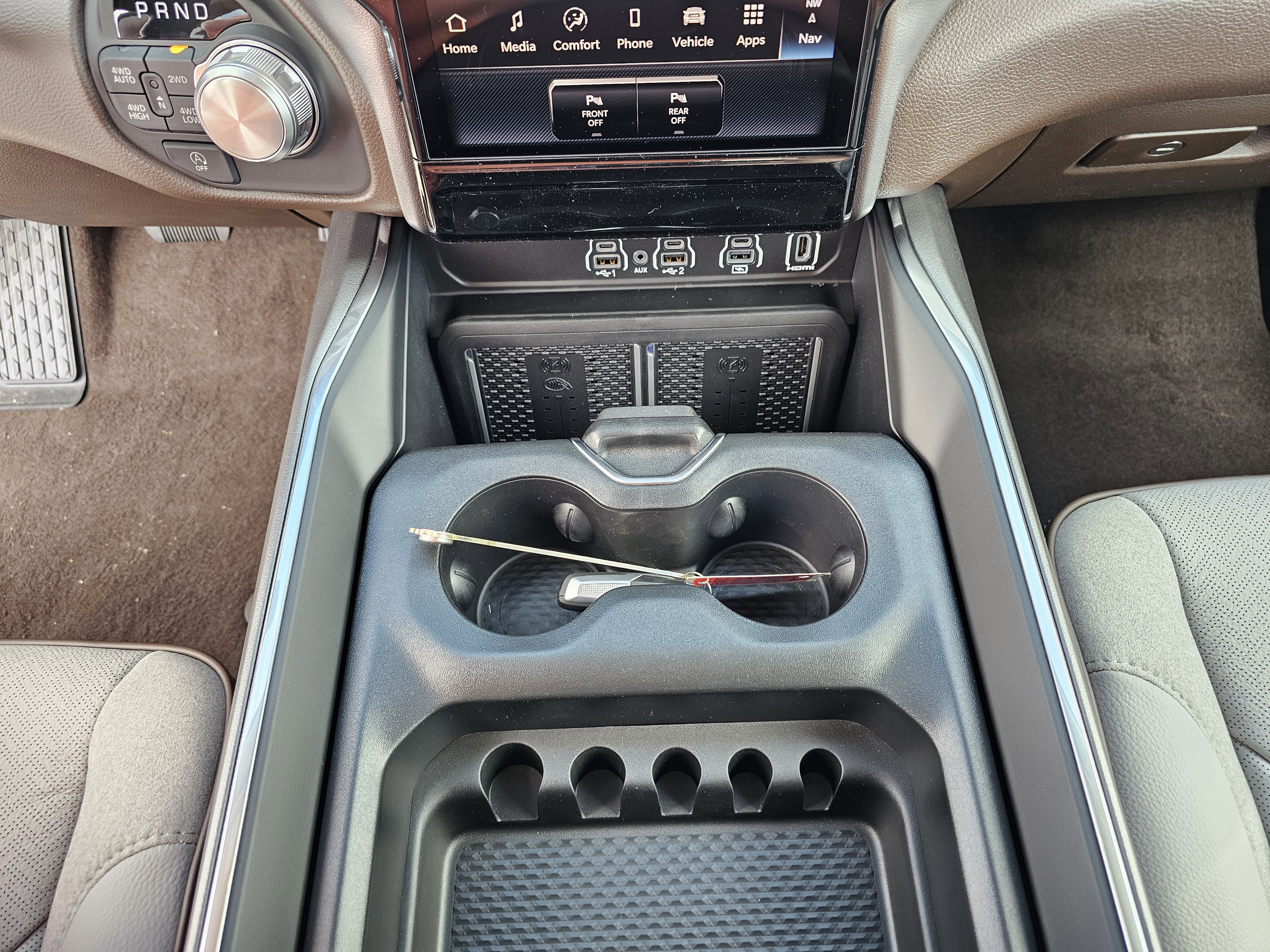 New 2026 Bright White Clearcoat Ram Laramie image 29