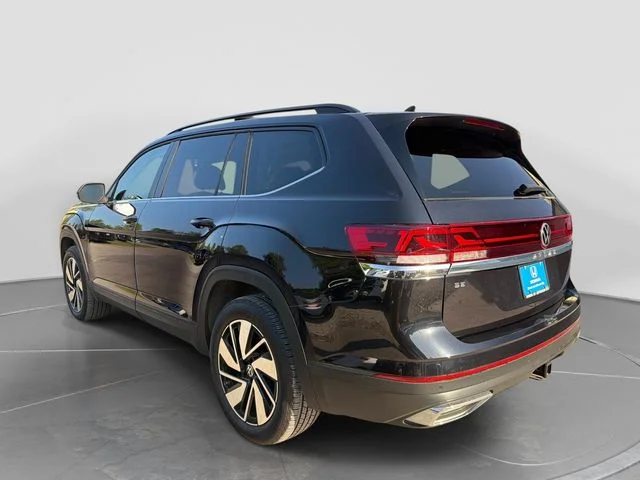 Used 2025 Deep Black Pearl Volkswagen 2.0T SE w/Technology image 4