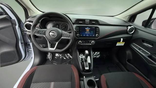 Used 2025 Kch/gray Sky P Nissan SR image 16