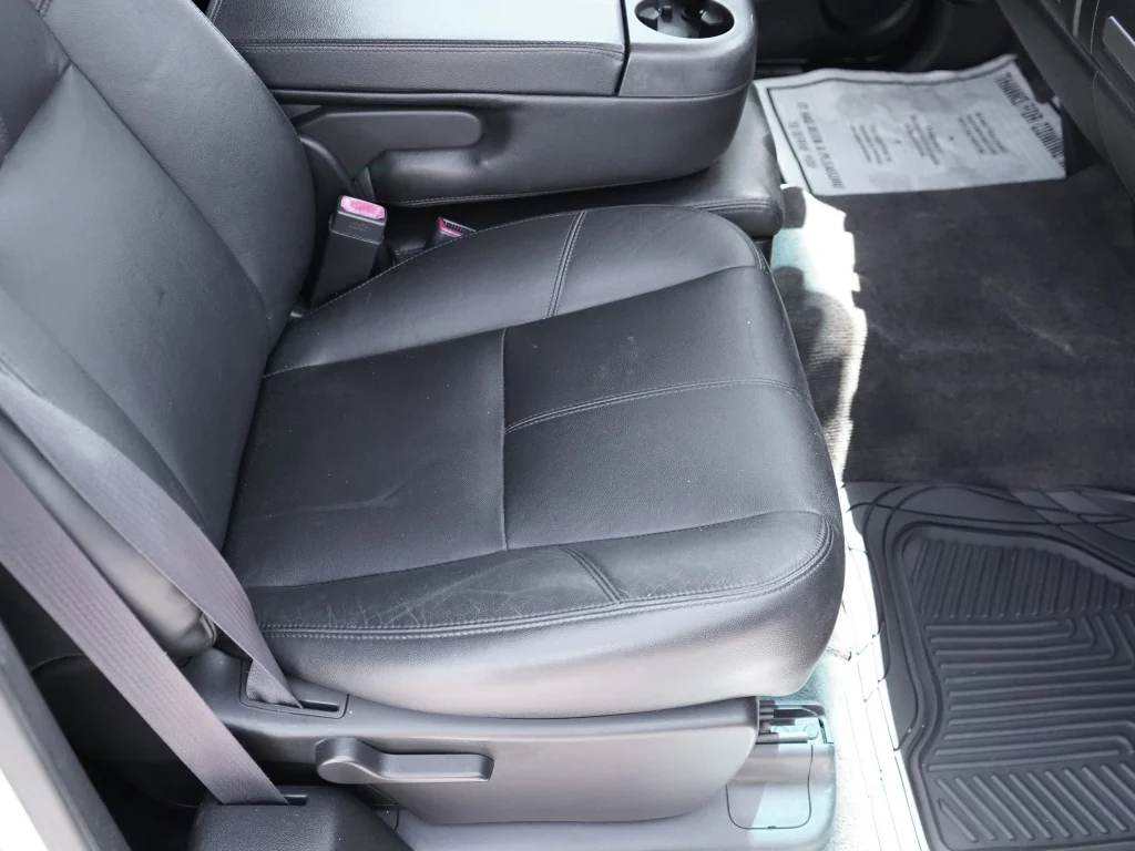 Used 2012 Summit White Chevrolet LT image 27