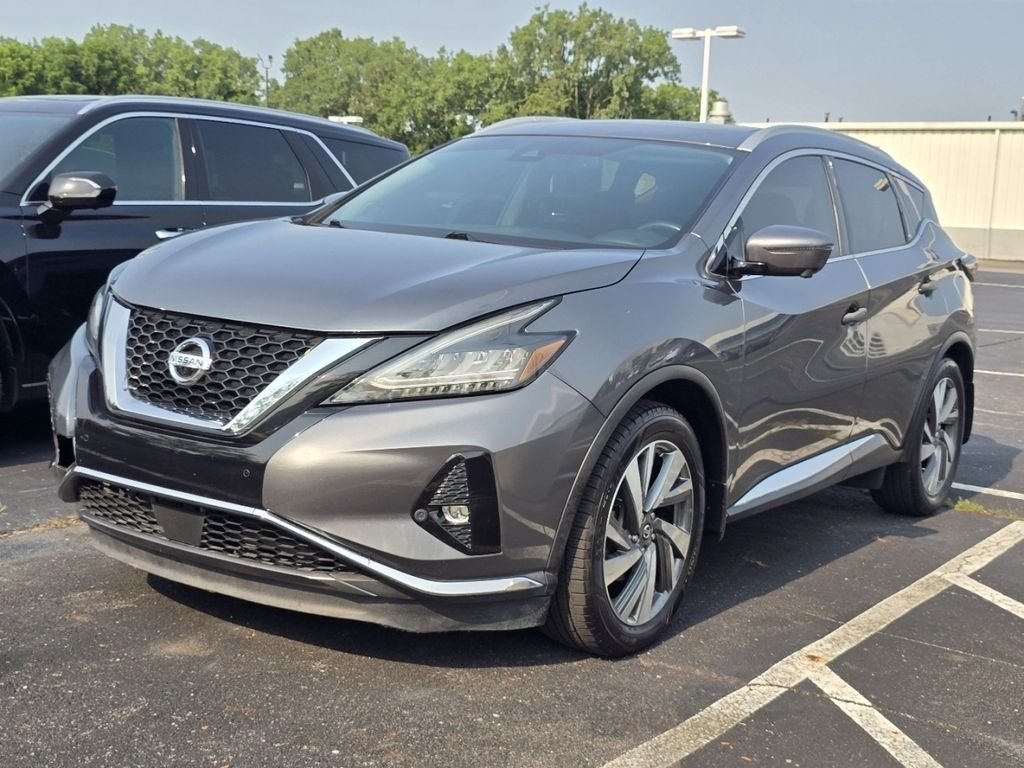 Used 2020 Gray Nissan SL image 3