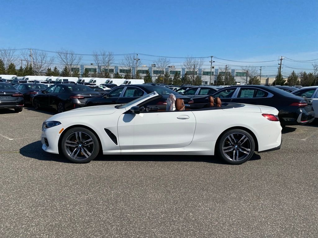 New 2026 Alpine White BMW M850i xDrive image 5