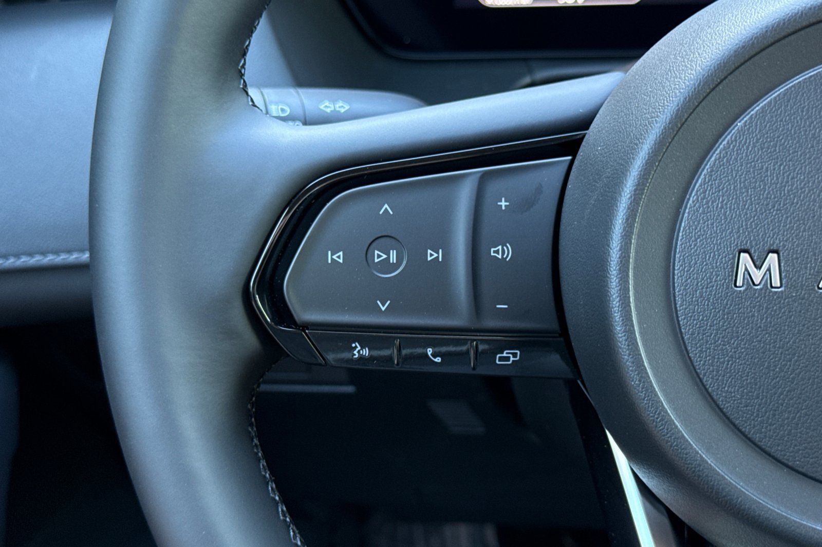 New 2026 AREO GRAY METALLIC MAZDA 2.5 S Preferred image 27