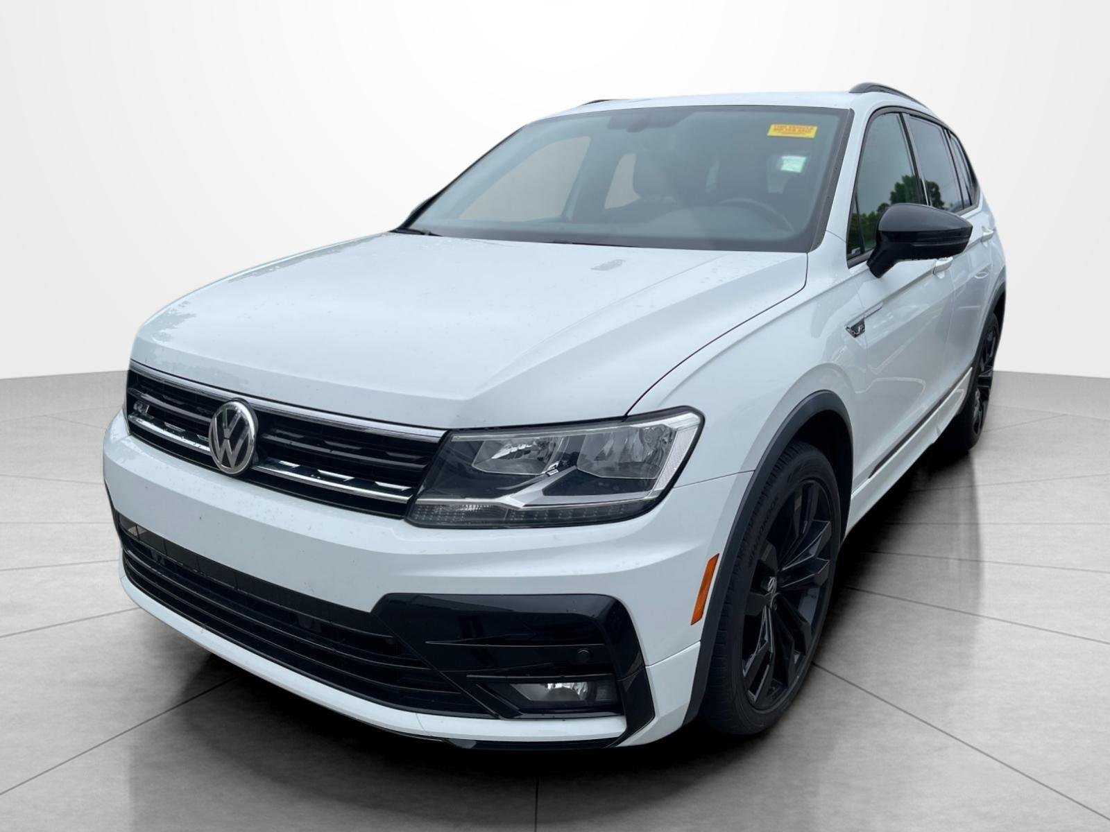 2021 Volkswagen Tiguan 2.0T SE R-Line Black's photo