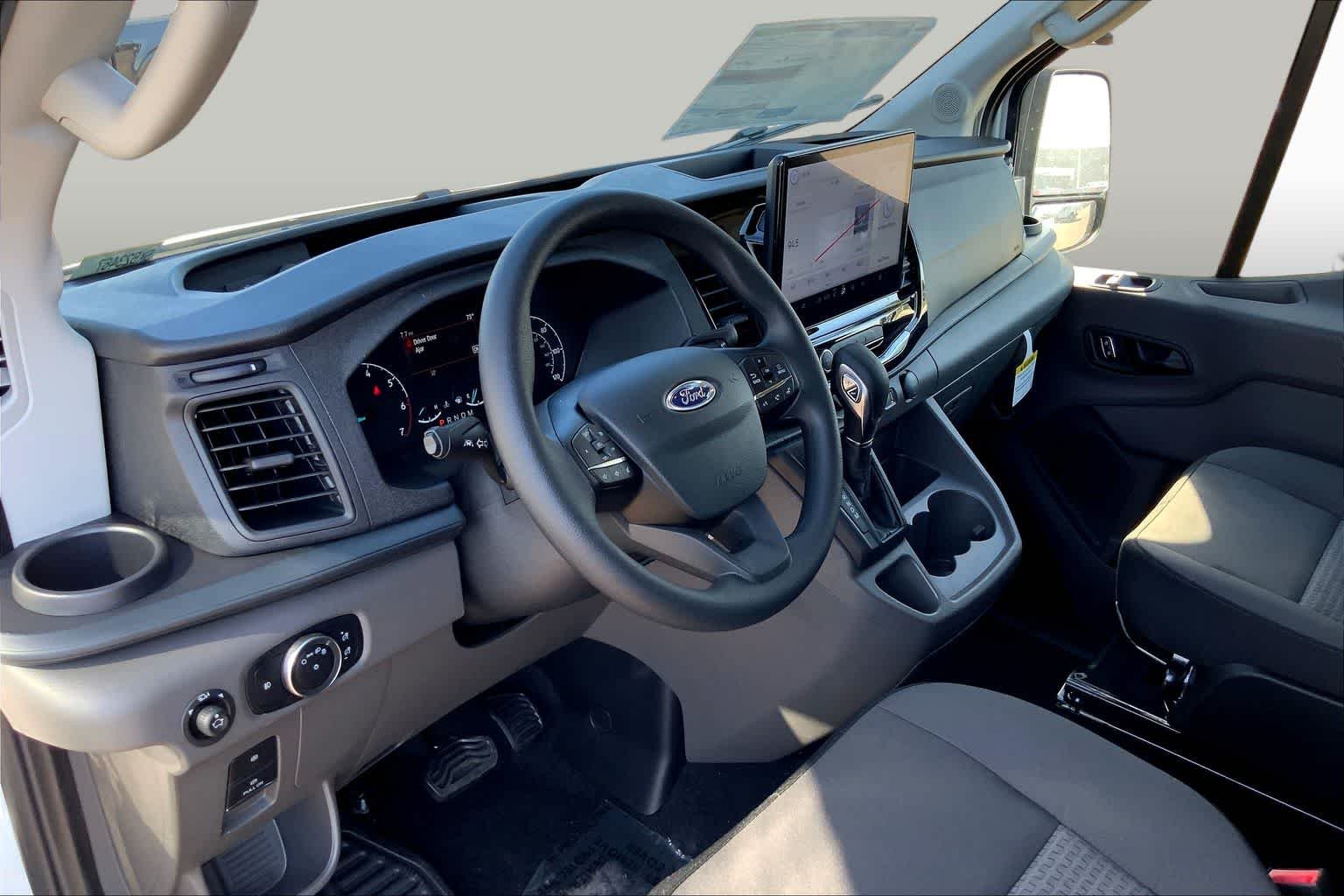 2025 Ford Transit Passenger Van XLT - Photo 8