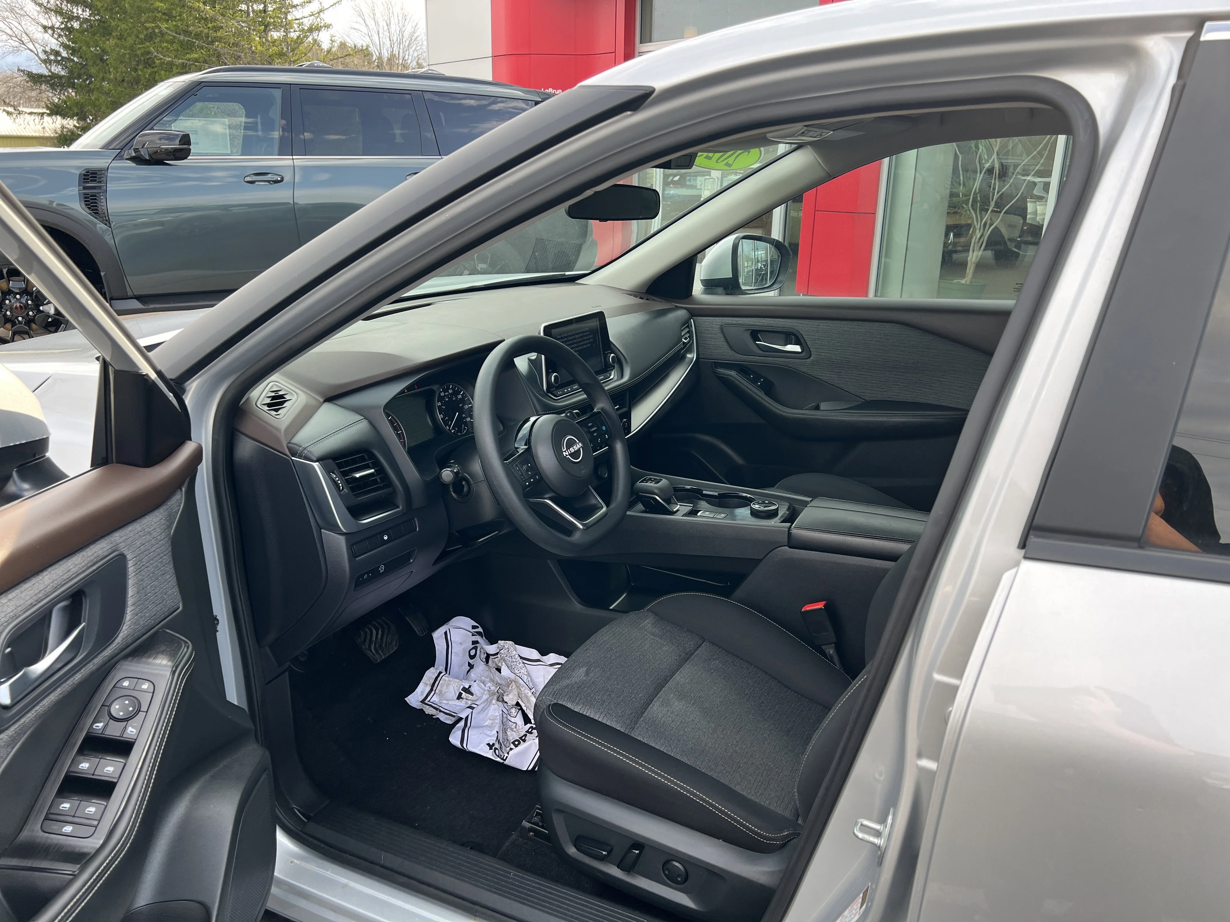 Used 2023 Brilliant Silver Metallic Nissan SV image 3