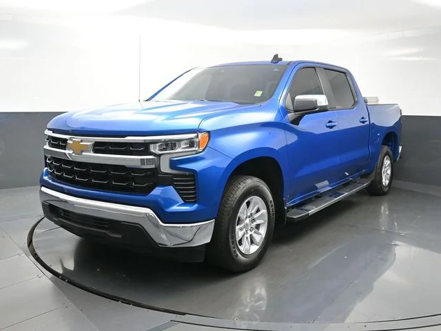 Used 2023 Blue Chevrolet LT image 3