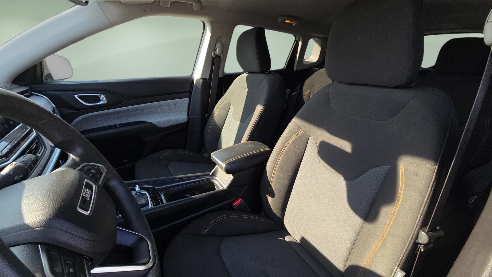 Used 2022 White Jeep Sport image 25