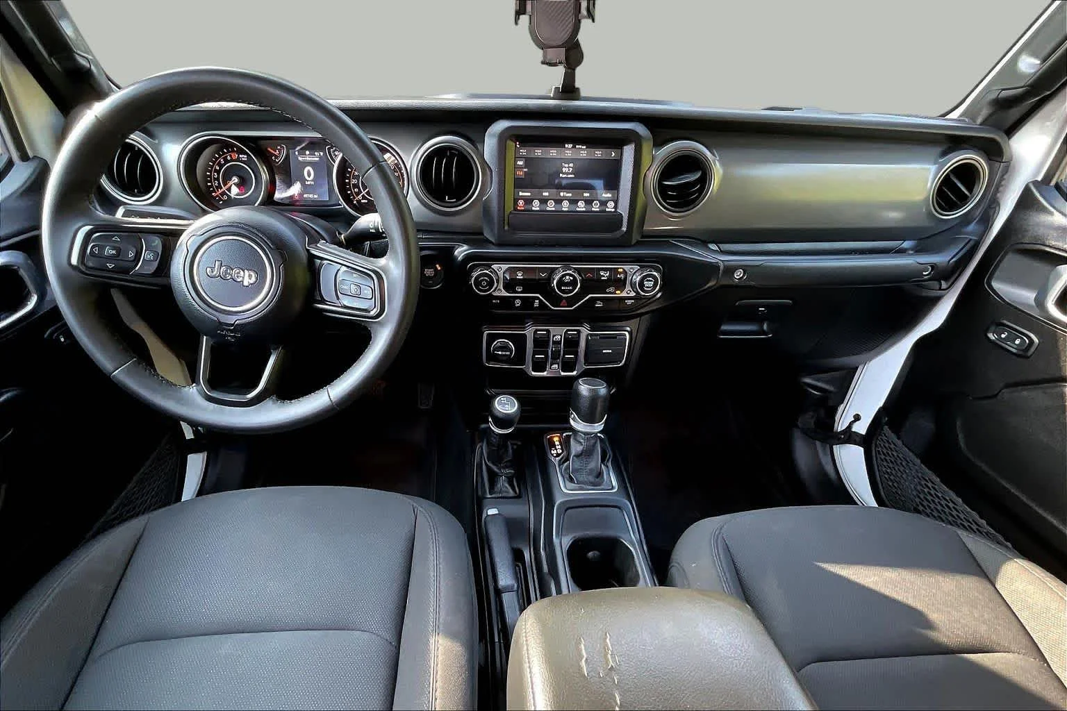 Used 2023 Bright White Clearcoat Jeep Sport S image 15