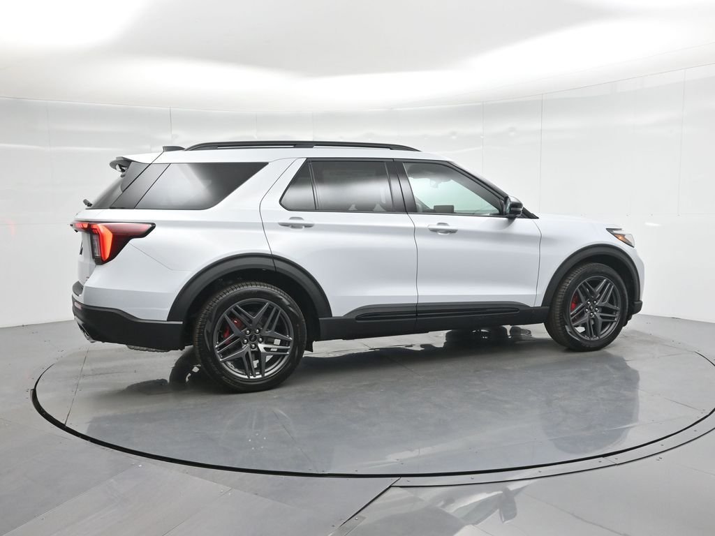 New 2026 Space White Metallic Ford ST image 25