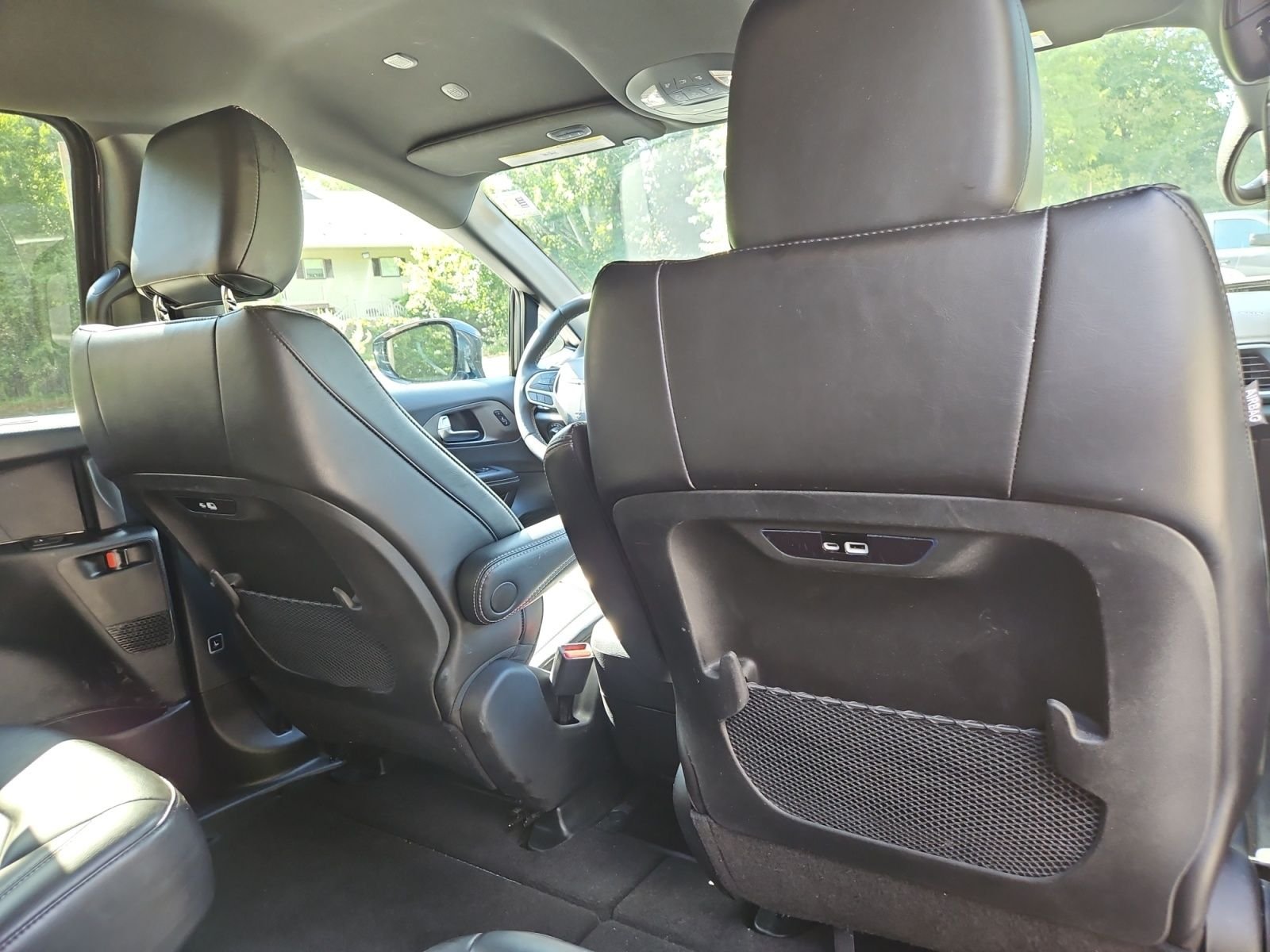 Used 2025 Black Chrysler Select image 18