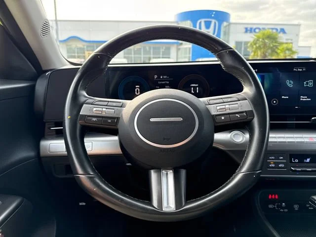 Used 2025 Neoteric Yellow Hyundai SEL image 12