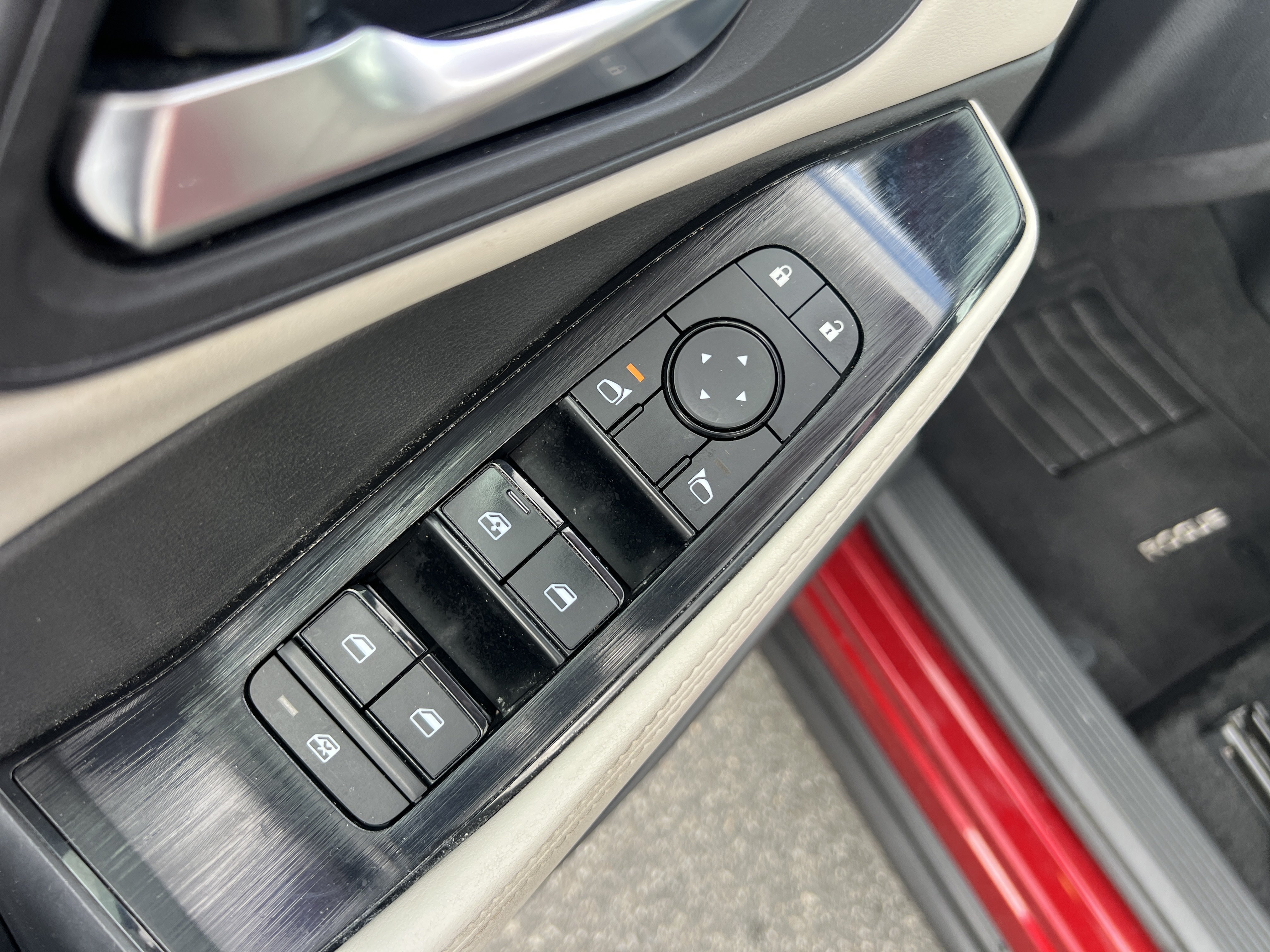 Certified Used 2023 Scarlet Ember Tintcoat Nissan SV image 21