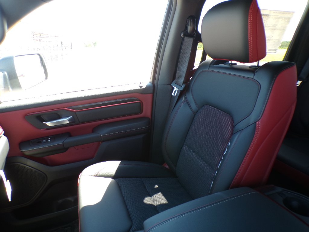 New 2026 Silver Zynith Exterior Paint RAM Rebel image 10