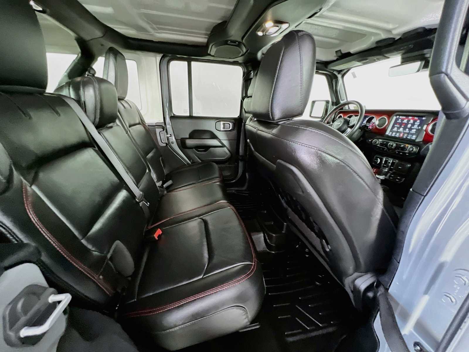 Used 2022 Sting-Gray Clearcoat Jeep Unlimited Rubicon image 27