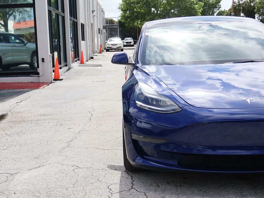 Used 2023 Blue Tesla Base image 14