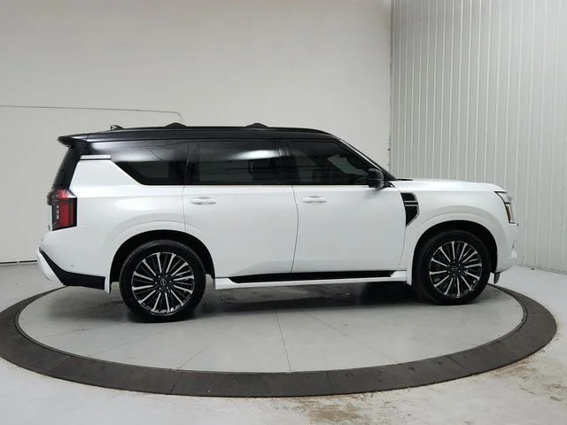 Used 2025 White Nissan Platinum Reserve image 8