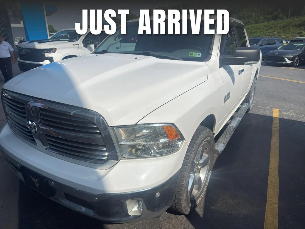 2018 RAM 1500 Big Horn 4x4 Crew Cab 5'7's photo
