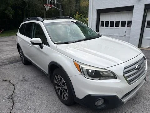 Used 2015 White Subaru 2.5i image 20