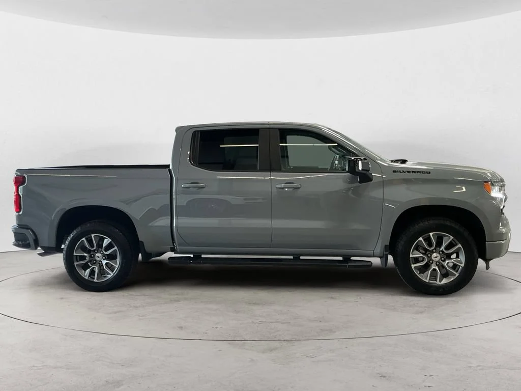 Used 2024 Slate Gray Metallic Chevrolet RST image 4