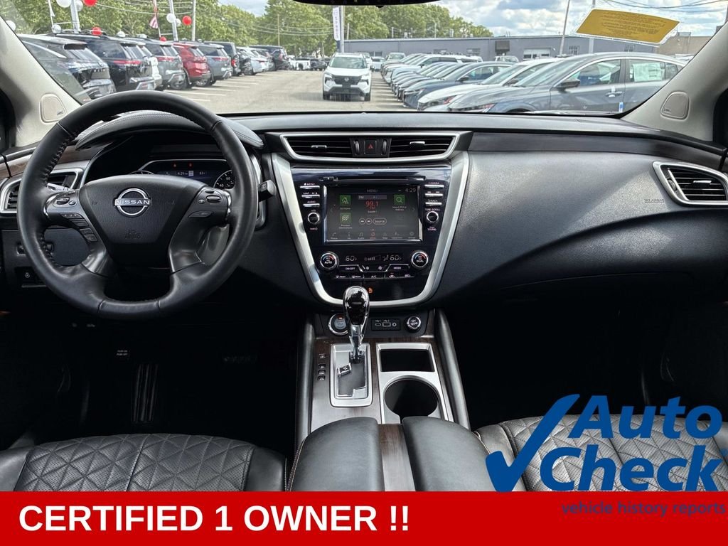 Used 2023 Black Nissan Platinum image 19