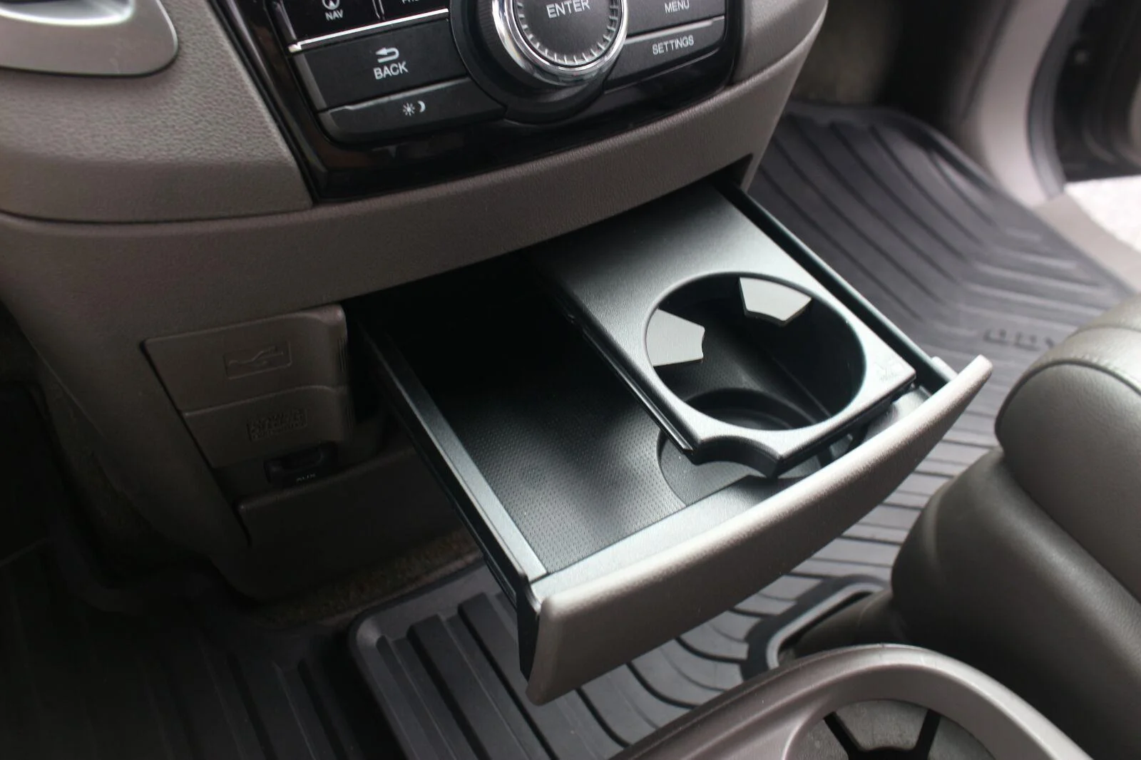Used 2016  Honda EX-L image 28