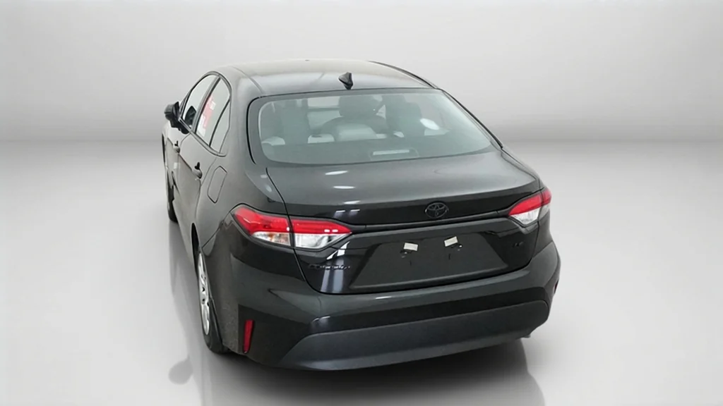 New 2027 Inked Toyota LE image 13