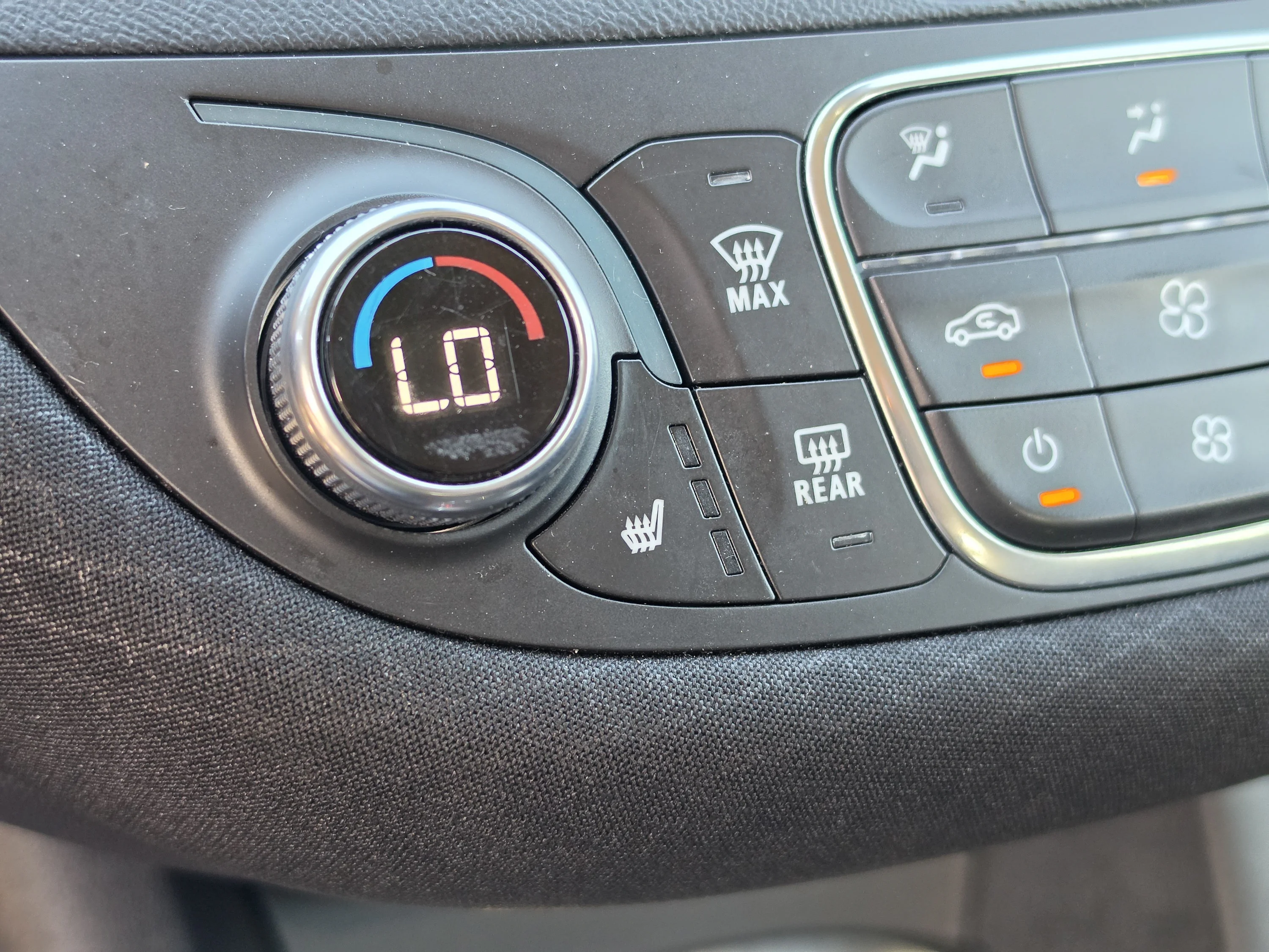 Used 2025 Lakeshore Blue Metallic Chevrolet LT image 28