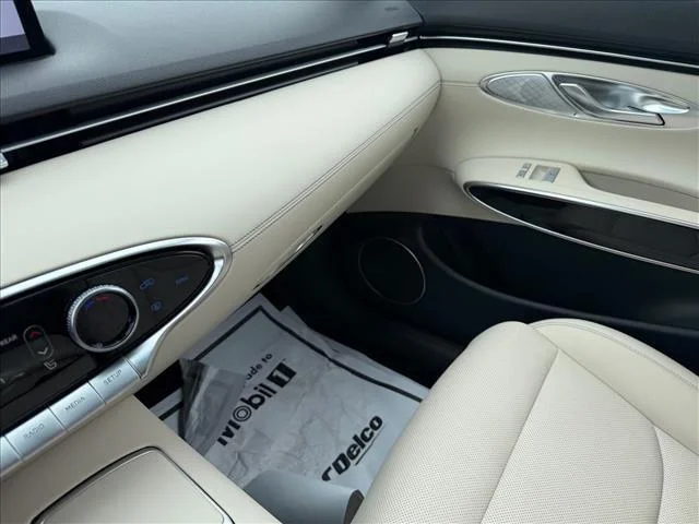 Used 2023 Himalayan Gray Genesis 2.5T image 14